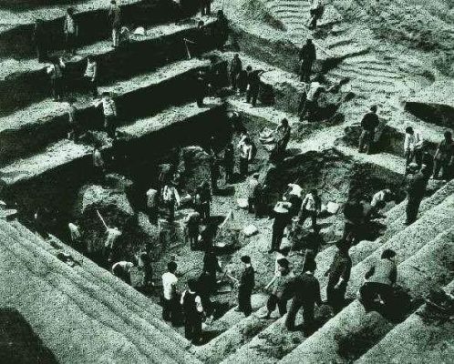 Trong ngôi mộ cổ Mã Vương Đôi, người ta đã tìm thấy hàng nghìn bảo vật quý giá