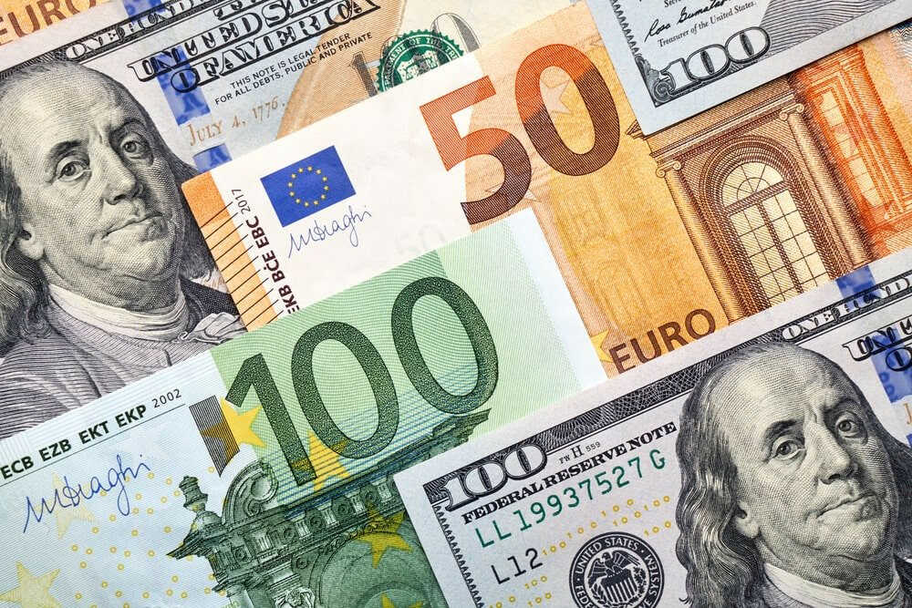 Đồng tiền chính thức của nước Ý là đồng Euro